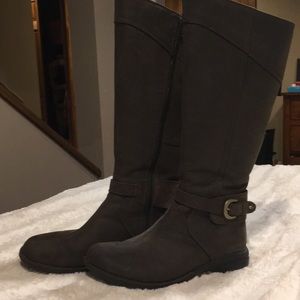 Size 8 Merrell captiva boots